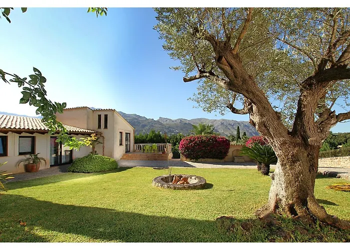 Llop Villa Pollença