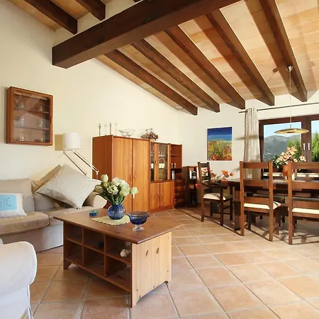 Llop Villa Pollenca