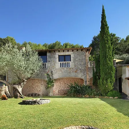 Llop Villa